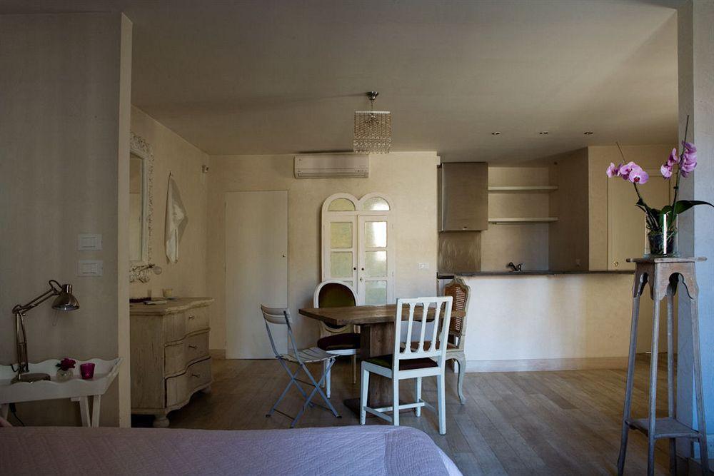 Bb 22 Charming Rooms & Apartments Παλέρμο Εξωτερικό φωτογραφία