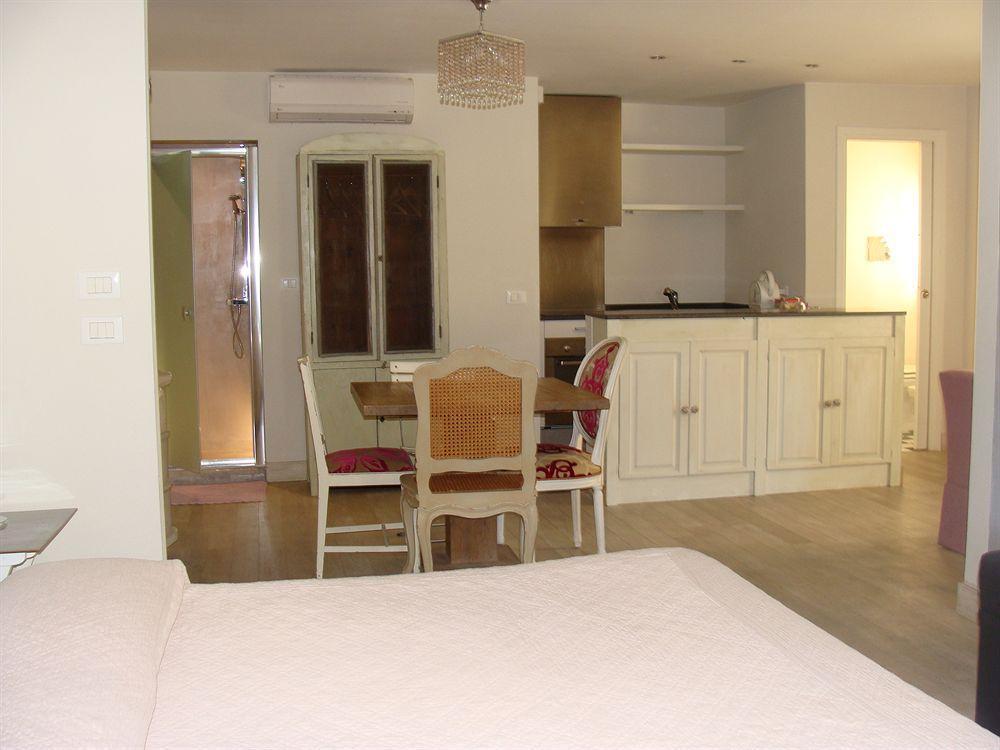 Bb 22 Charming Rooms & Apartments Παλέρμο Εξωτερικό φωτογραφία
