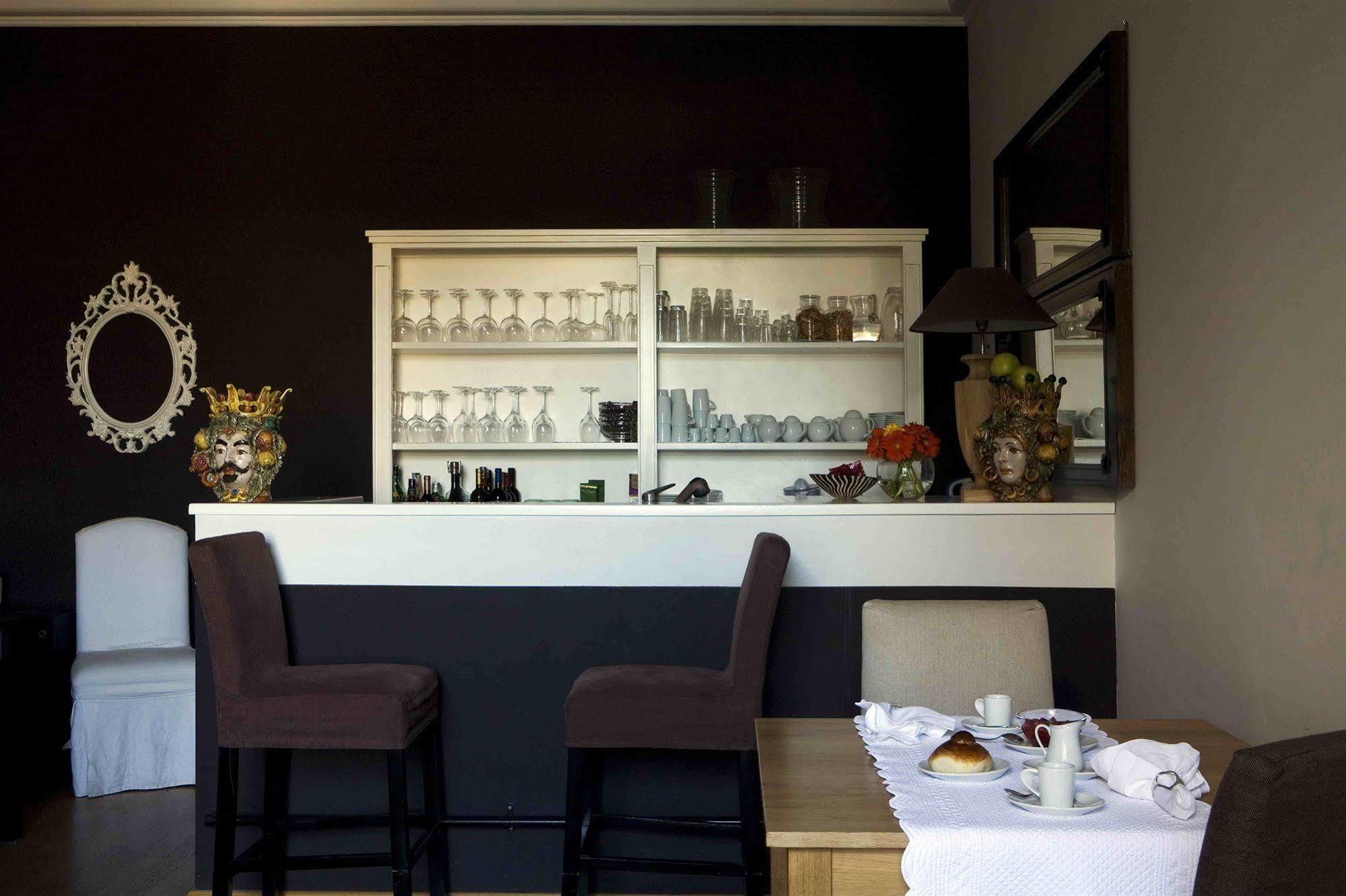 Bb 22 Charming Rooms & Apartments Παλέρμο Εξωτερικό φωτογραφία